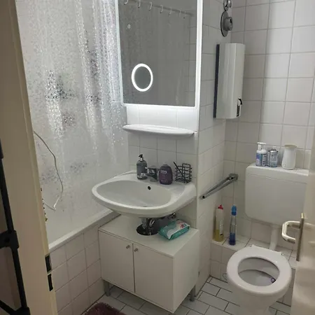 아파트 Cozy Near Messe *